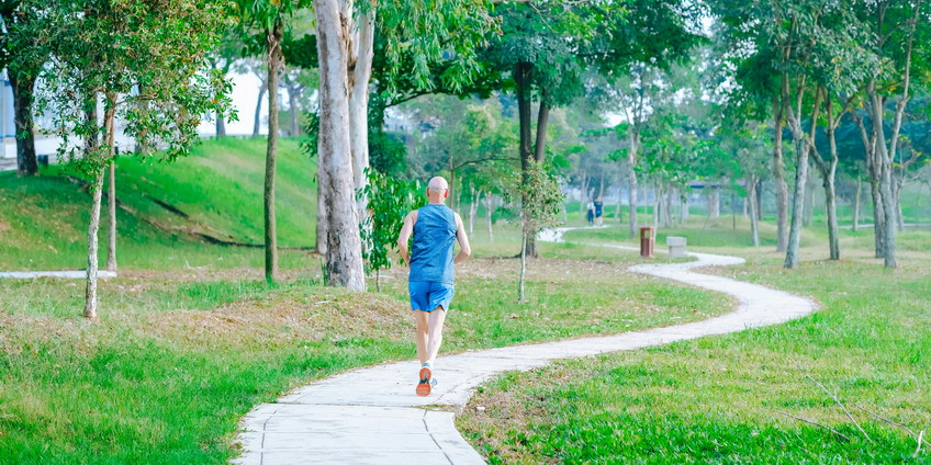035_Running_02.jpg