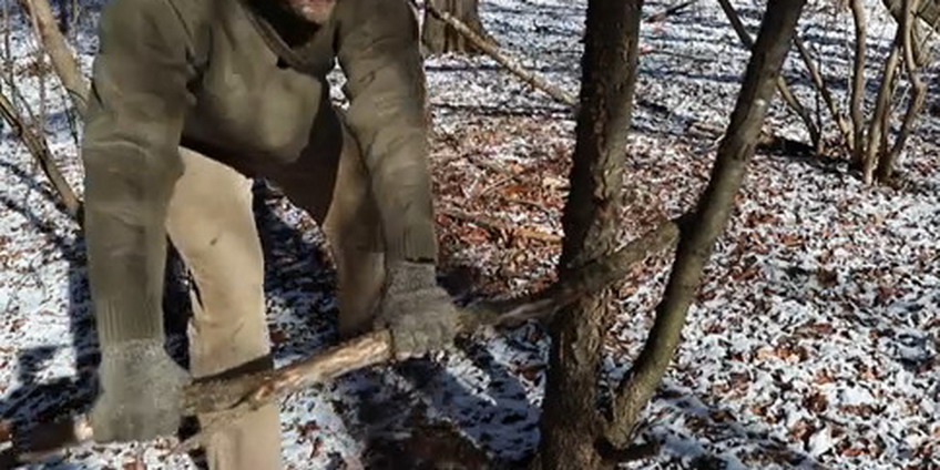 042_Prehistoric_Bushcrafter_06.jpg